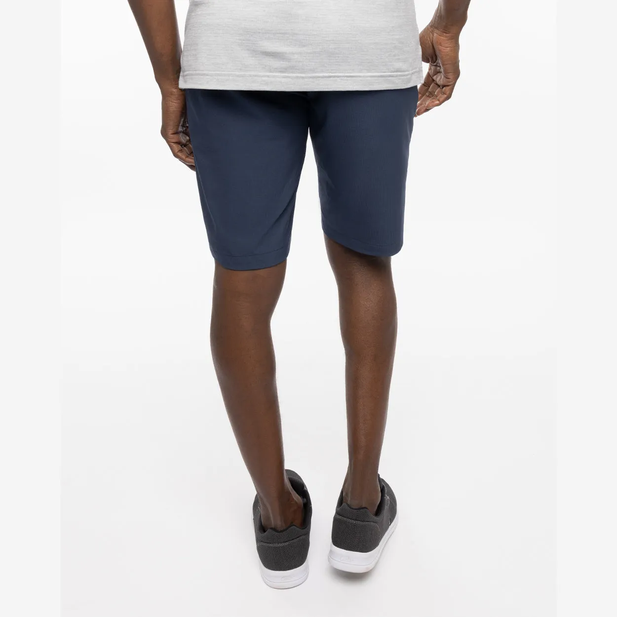 BAUER // TRAVIS MATHEW STARNES SHORT BLACK