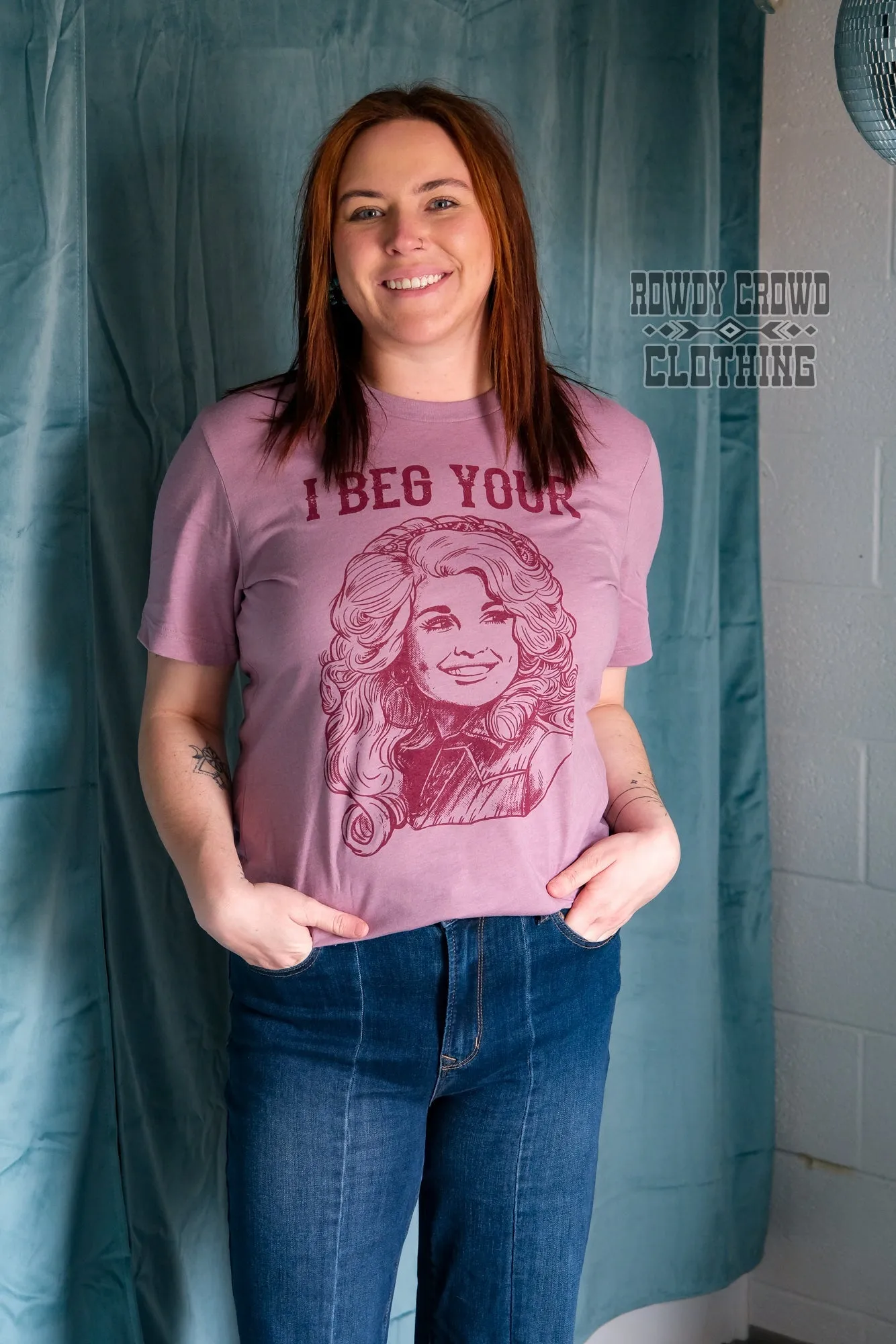 Beg Your Parton Tee