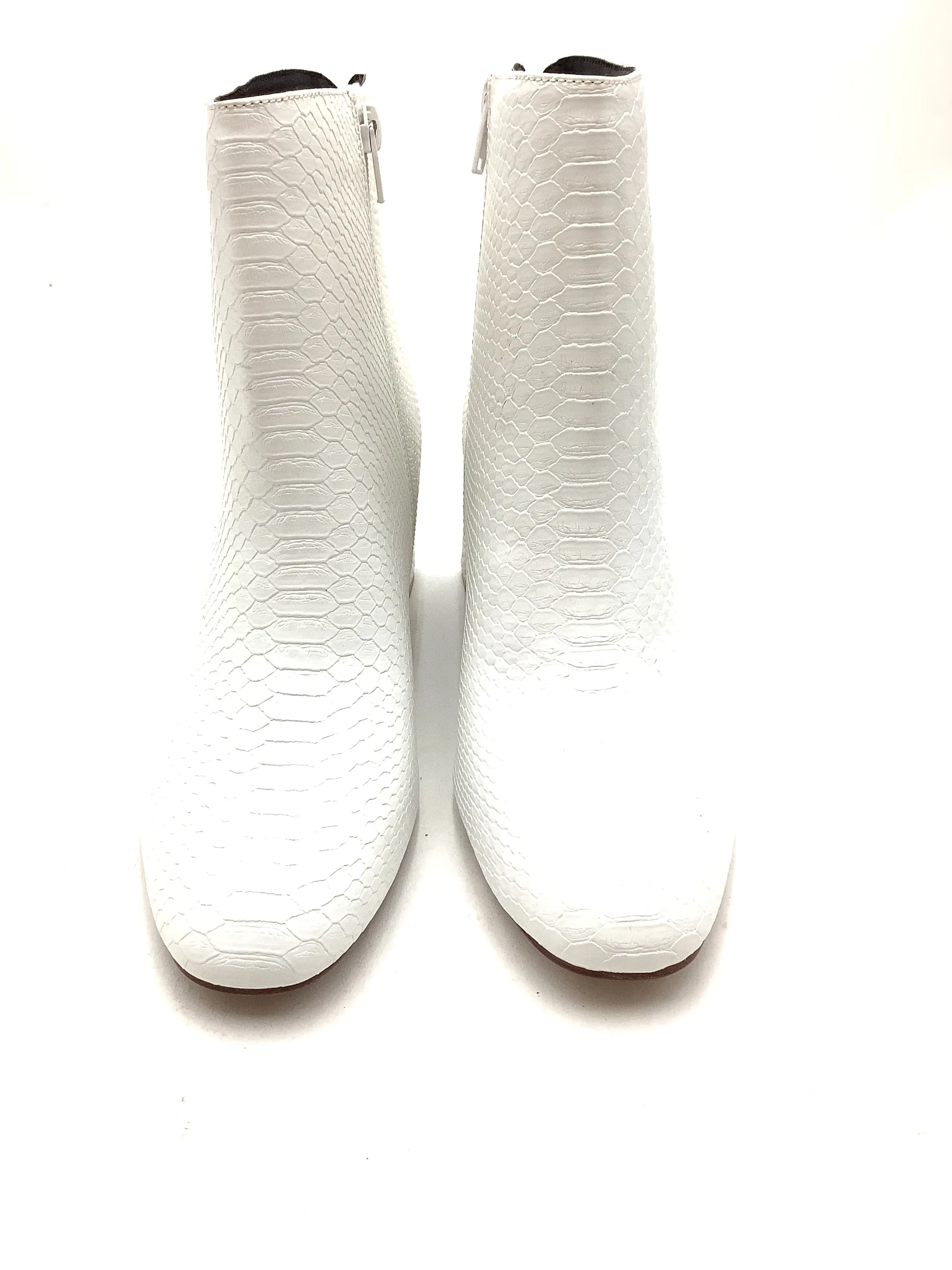 Chinese Laundry Women's Booties White Faux Leather Size: 8