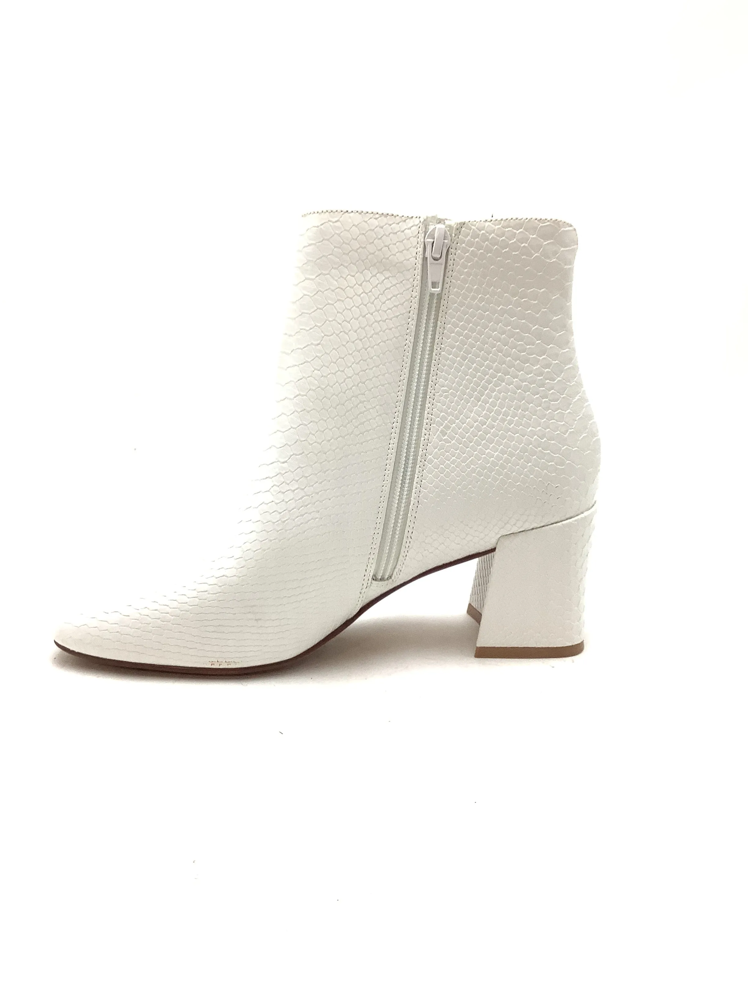 Chinese Laundry Women's Booties White Faux Leather Size: 8