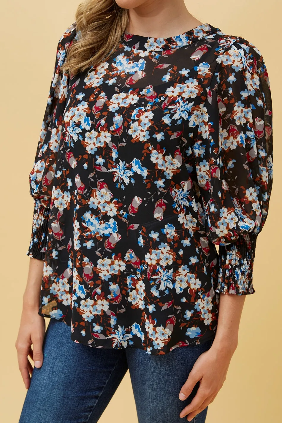 ELEGANT FLORAL BLOUSE